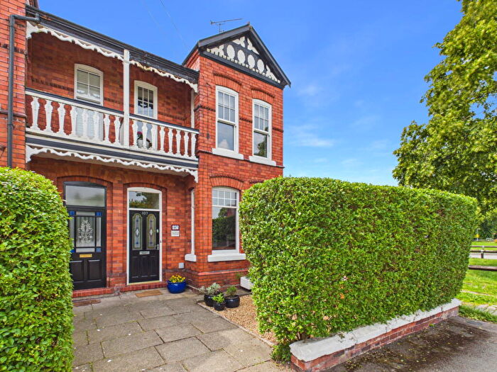 4 Bedroom Semi-Detached House For Sale In Millstone Lane, Nantwich, CW5