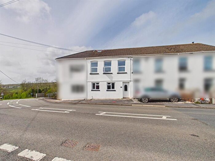 4 Bedroom Terraced House For Sale In Myrtle Hill, Ponthenry., SA15