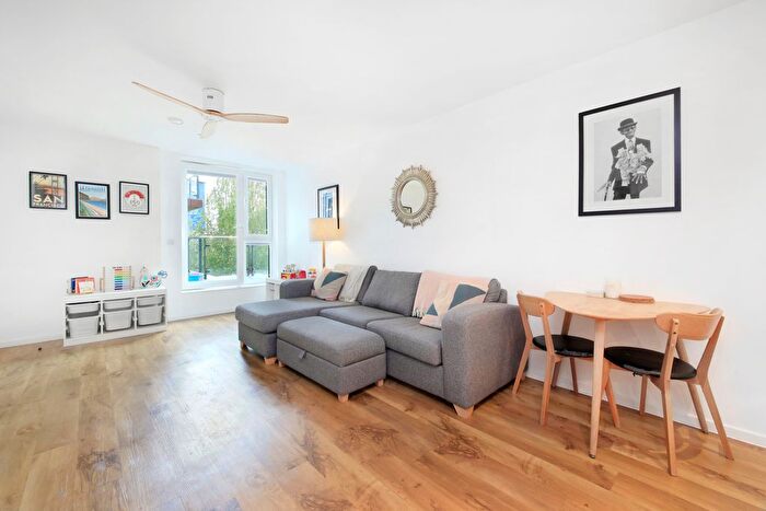 2 Bedroom Flat To Rent In Flotilla House, Juniper Drive, SW18