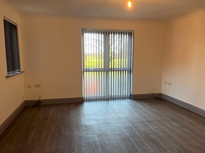 2 Bedroom Flat To Rent In Garstang Road, Preston, Lancashire, PR1