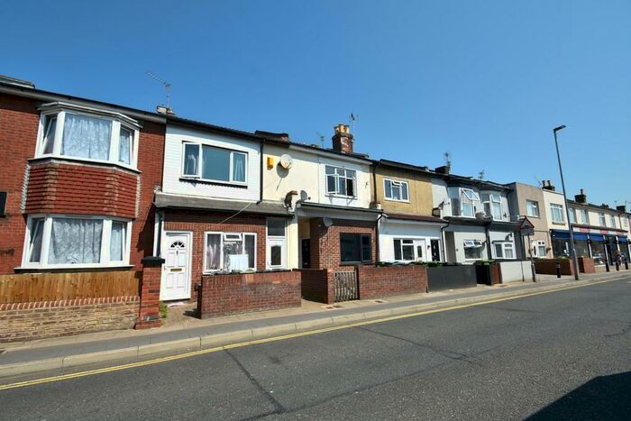 2 Bedroom Apartment To Rent In New Road, Portsmouth, PO2