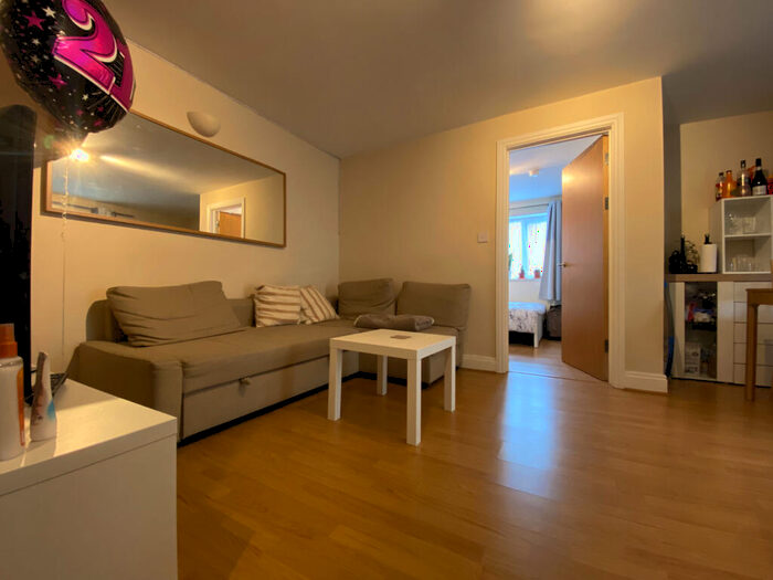 2 Bedroom Terraced House To Rent In Crwys Court, Crwys Road, CF24