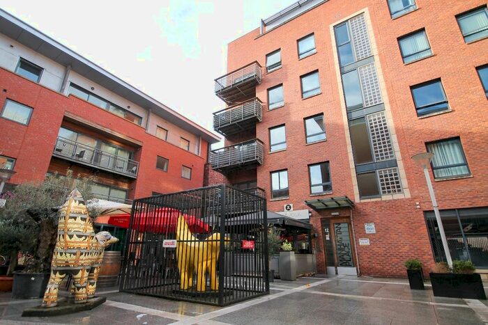 2 Bedroom Flat To Rent In Madison Square, Liverpool L1