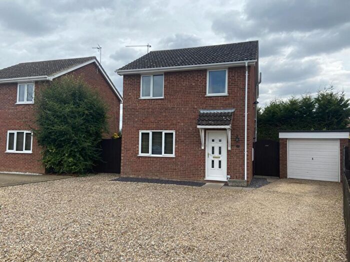 3 Bedroom Detached House For Sale In Victoria Close, Thurston, IP31