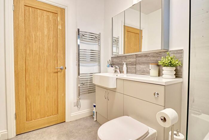 1 Bedroom Flat For Sale In Copper Court, Sawbridgeworth, CM21