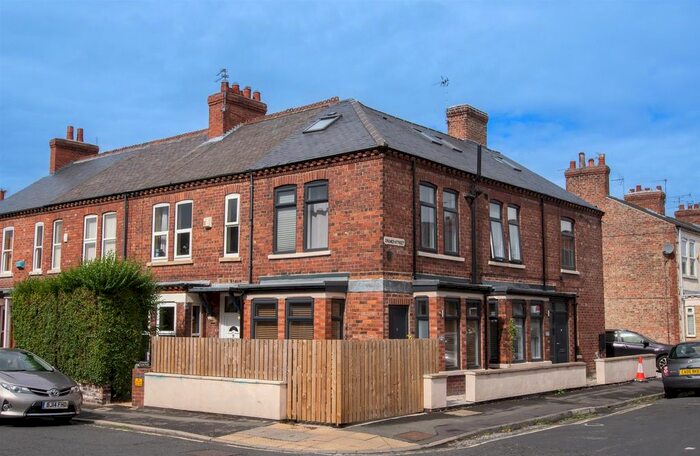 1 Bedroom End Of Terrace House To Rent In Cromer Street, York, YO30