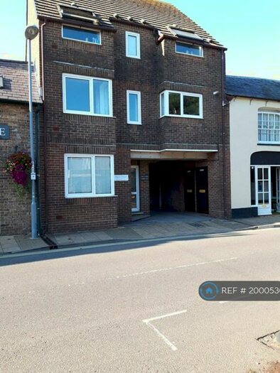 2 Bedroom Flat To Rent In Napier Court, Dorchester, DT1