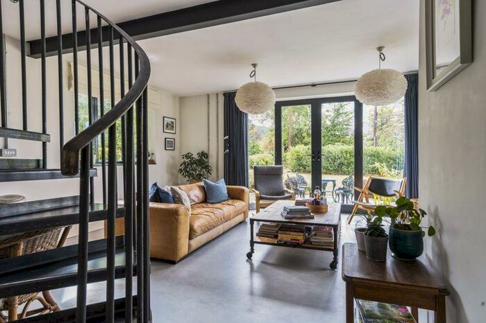 2 Bedroom Detached House For Sale In Burrington, Chew Valley, BS40