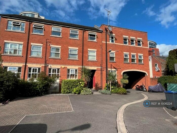 2 Bedroom Flat To Rent In Queens Road, Reading, RG1
