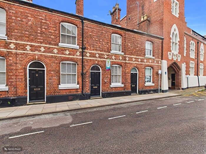 2 Bedroom Terraced House For Sale In Albion Street, Chester, Cheshire, CH1