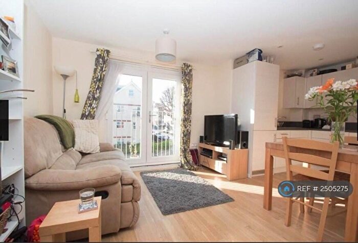 1 Bedroom Flat To Rent In St Leonards Road, Eastbourne, BN21