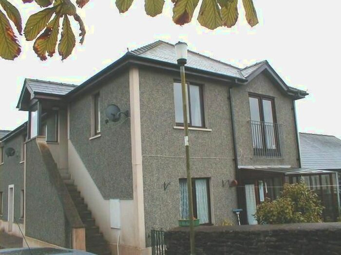 2 Bedroom Flat To Rent In Chapelfield Gardens, Narberth, SA67