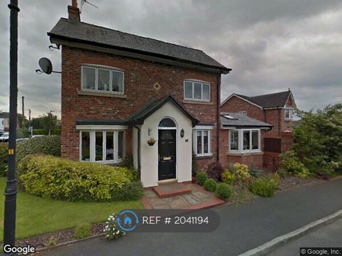 3 Bedroom Semi-Detached House To Rent In Withins Hall Road, Failsworth, Manchester, M35