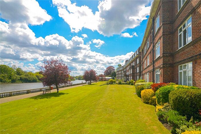 Studio To Rent In Cross Deep, Twickenham, TW1