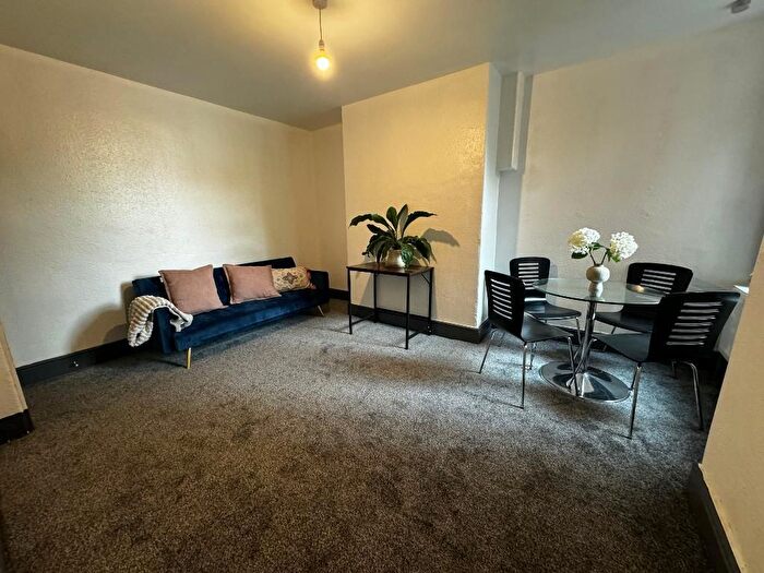 4 Bedroom Terraced House To Rent In Monica Grove, Manchester, M19