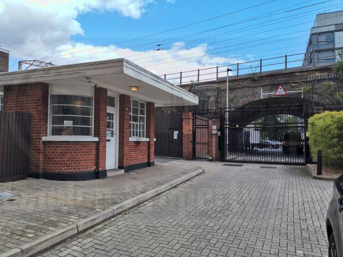 2 Bedroom Flat To Rent In Sunlight Square, Bethanal Green, London, E2