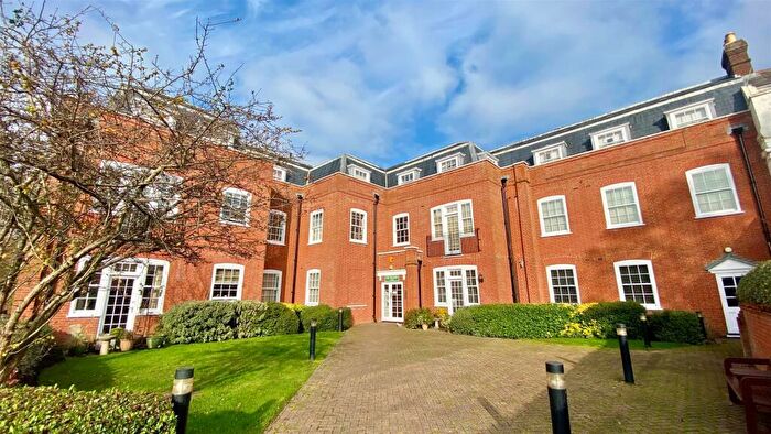 2 Bedroom Apartment For Sale In The Tracery, Banstead, SM7