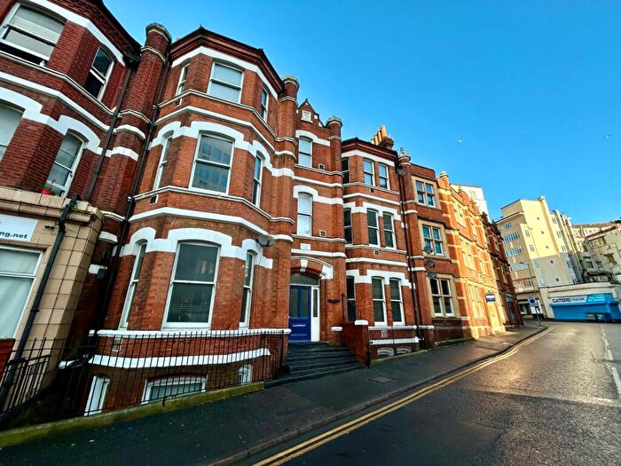2 Bedroom Apartment To Rent In Fir Vale Road, Bournemouth, Dorset, BH1