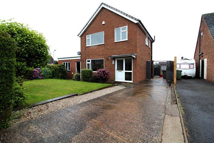 3 Bedroom Detached House To Rent In Sandtop Close, Swadlincote, DE11