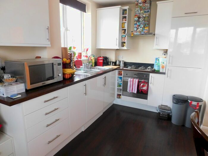 2 Bedroom Flat To Rent In Sutton Common Road, Sutton, Surrey, SM3
