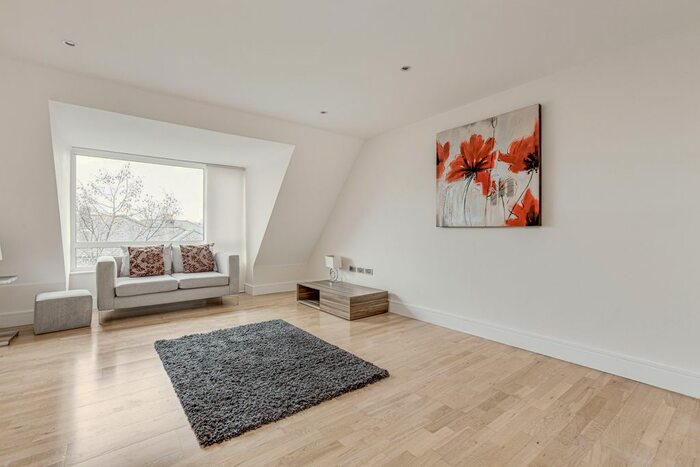 2 Bedroom Flat To Rent In Grant House, Liberty Street, SW9