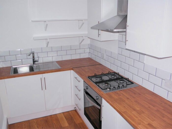 3 Bedroom End Of Terrace House To Rent In Farmfield Road, Bromley, BR1