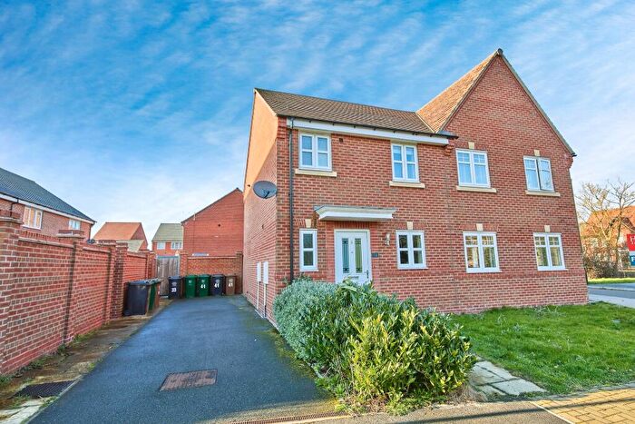 3 Bedroom House To Rent In Canterbury Drive, Derby, DE23