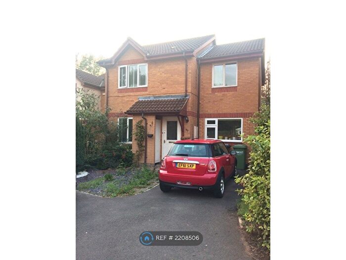 3 Bedroom Detached House To Rent In Garrett Drive, Bradley Stoke, Bristol, BS32