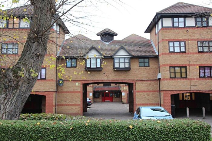 1 Bedroom Apartment To Rent In Somerset Gardens, Creighton Road, Tottenham, N17