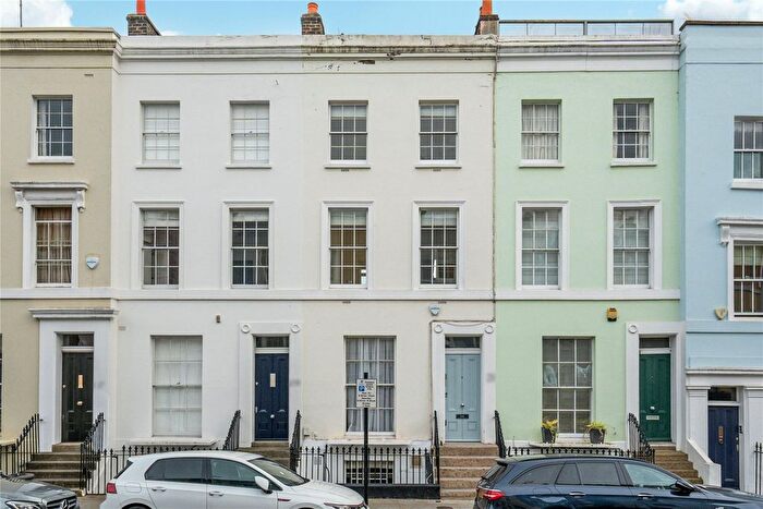 4 Bedroom Terraced House To Rent In Queensdale Road, London, W11