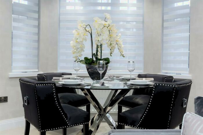 2 Bedroom Apartment To Rent In Wellington Court, - Wellington Road, NW8