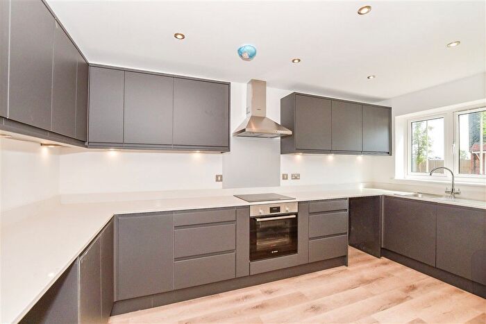 4 Bedroom Semi Detached House For Sale In Maude Close, The Maude, New Romney, Kent, TN28