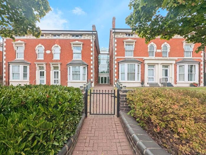 2 Bedroom Apartment To Rent In Rocksborough House, Warwick Road, B92