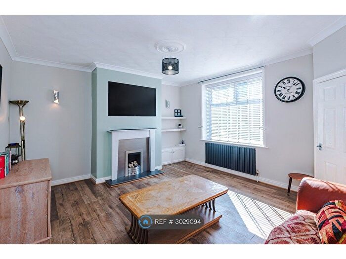 2 Bedroom Terraced House To Rent In Woodstock St, Rochdale, OL12