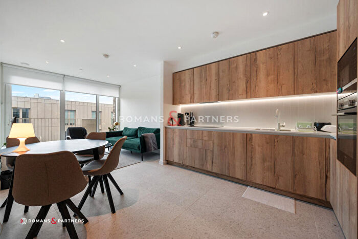 2 Bedroom Apartment To Rent In Georgette Building, Silk District, E1