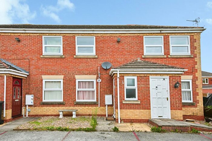 2 Bedroom Maisonette For Sale In Roseheath Close, Sunnyhill, Derby, DE23