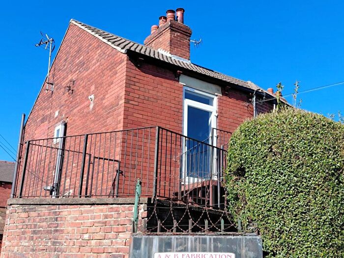 2 Bedroom Apartment To Rent In Muglet Lane / Morrell Street, Maltby, S66