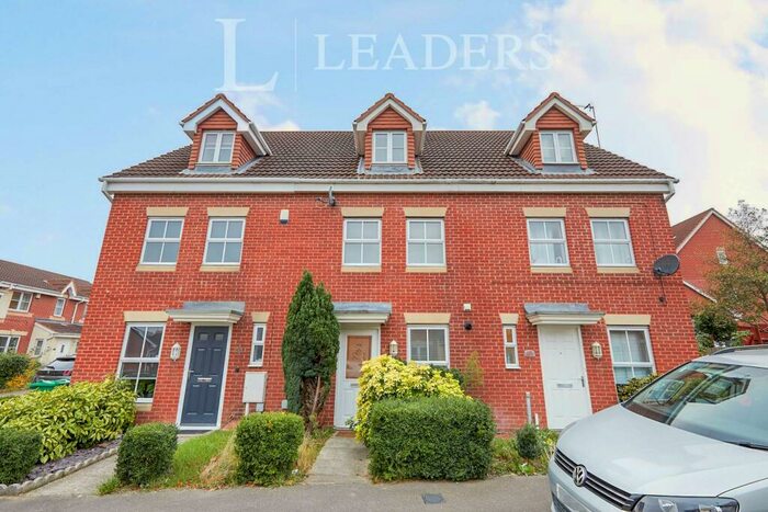 3 Bedroom Town House To Rent In Page Avenue, NG5