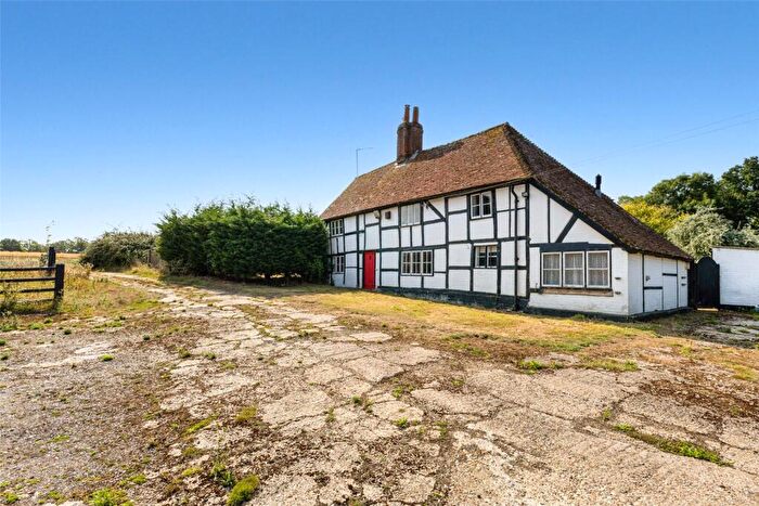 4 Bedroom Detached House For Sale In Redhouse Farmhouse, Monk Sherborne, RG26