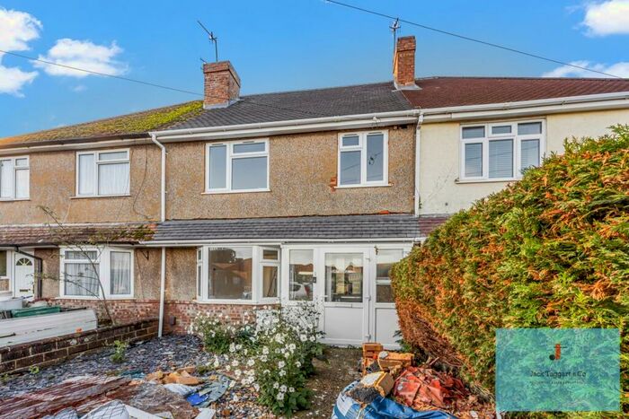 3 Bedroom Terraced House For Sale In Irene Avenue, Lancing, BN15