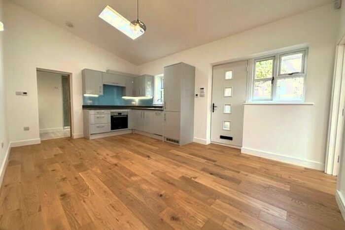 1 Bedroom Flat To Rent In Ditchling Road, BN1