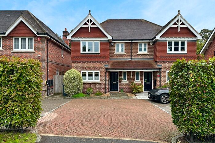 3 Bedroom Semi Detached House For Sale In Claremont Avenue, Camberley, GU15