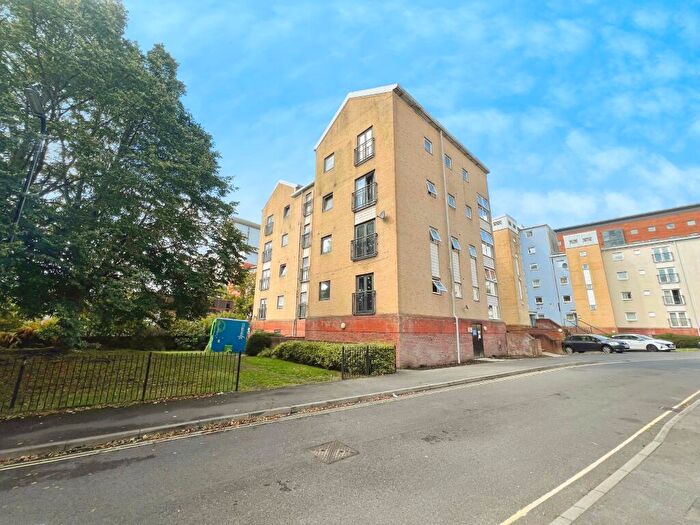 2 Bedroom Flat For Sale In Southampton, SO14