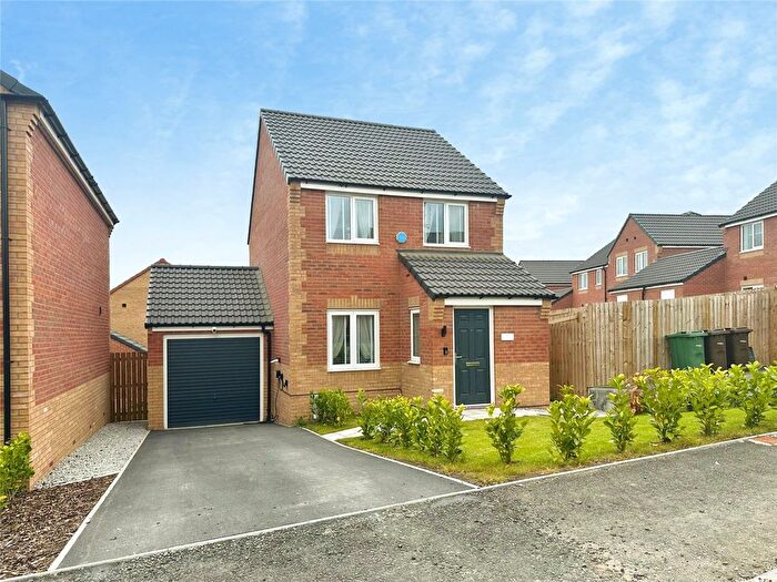 3 Bedroom Detached House For Sale In Pear Tree Grove, Knottingley, WF11