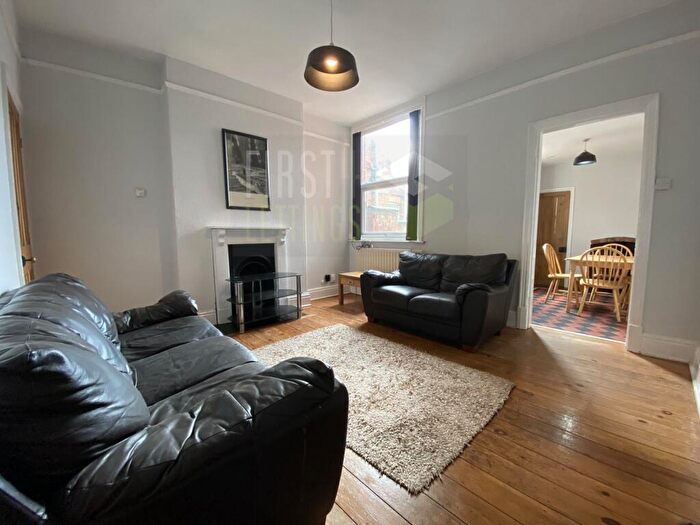 4 Bedroom Terraced House To Rent In Lytton Road, Clarendon Park, LE2