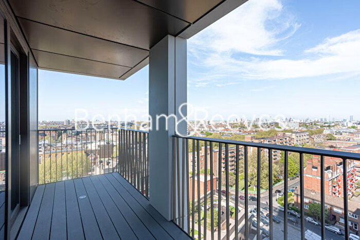 1 Bedroom Apartment To Rent In Silk District, E1