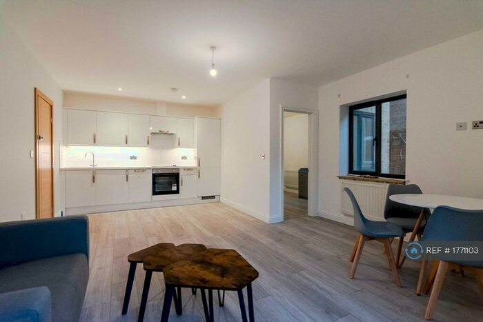 1 Bedroom Flat To Rent In Stamford Hill, London, N16