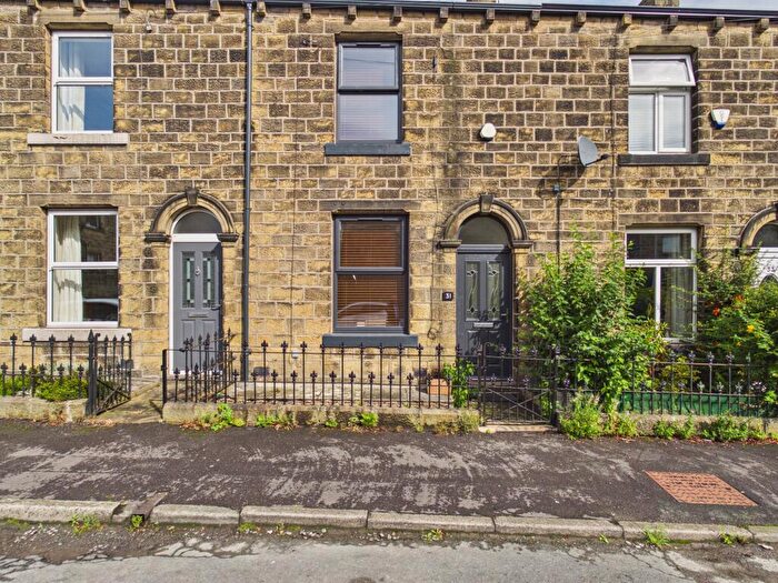 2 Bedroom Terraced House To Rent In East Parade, Steeton, BD20