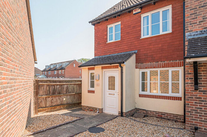 3 Bedroom End Of Terrace House To Rent In The Poplars, Littlehampton, West Sussex, BN17
