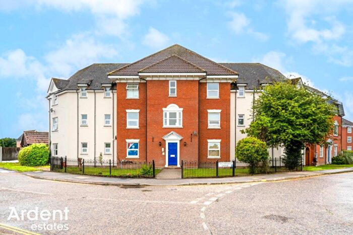 1 Bedroom Apartment For Sale In Tattersalls Chase, Southminster, CM0
